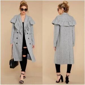 New ▶️ English factory ◀️ Ruffle-Shoulder Button-Up Coat Grey. Small